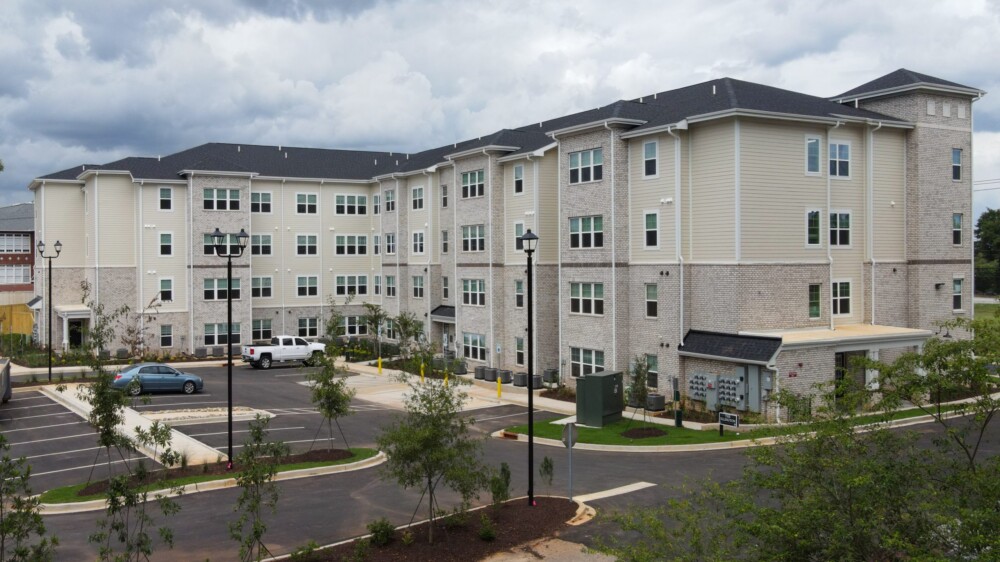 The Ellington LA843 Media 2021