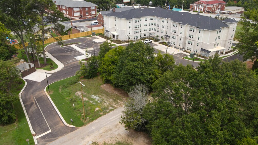 The Ellington LA843 Media 2021